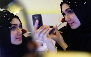 4 Adab Berhias Bagi Wanita Menurut Islam